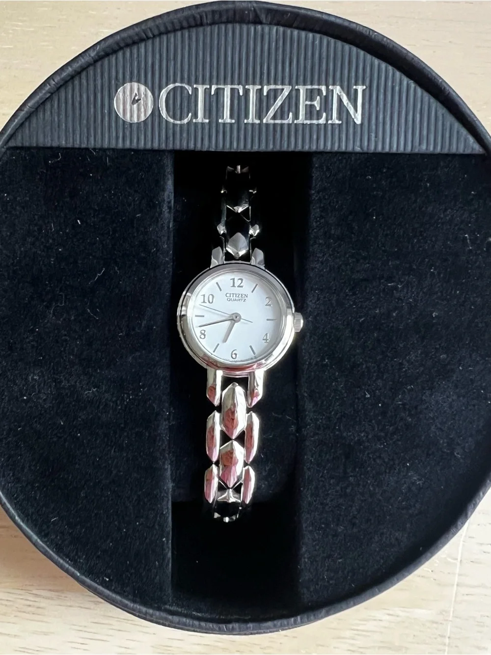 Citizen Silver Watch 5930-S004324 with White Dial is NIB
